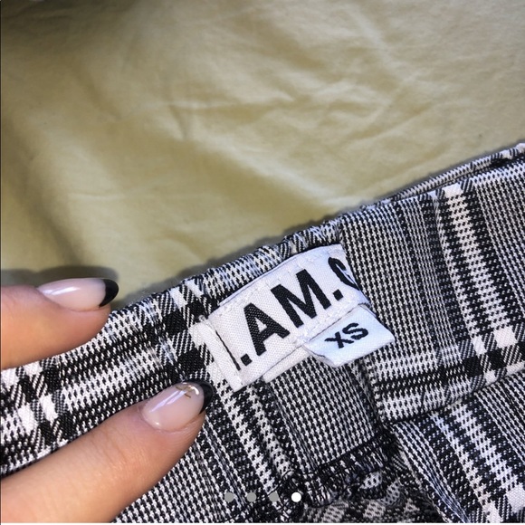 i.am.gia plaid cargo shorts - Picture 4 of 4